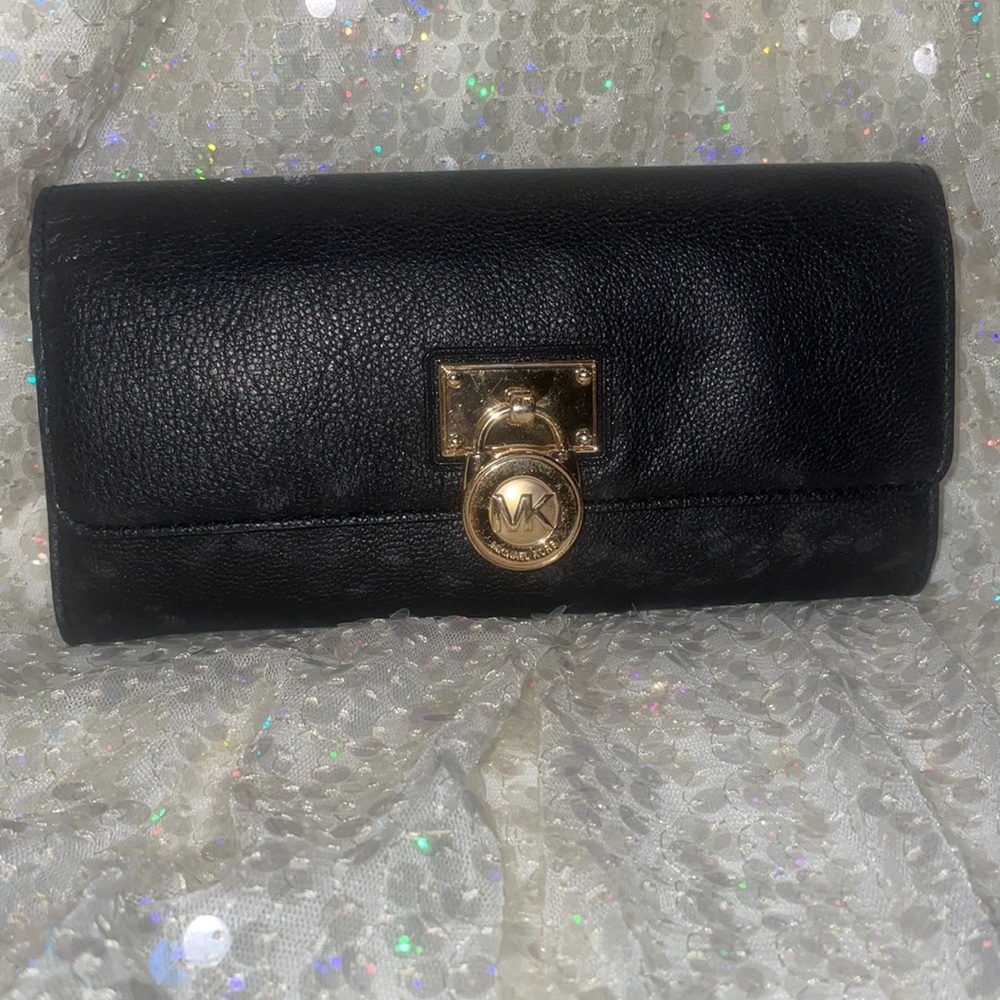 Black Michael Kors Wallet